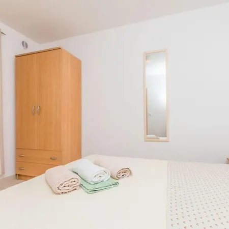 Fenix By Interhome * Klimno